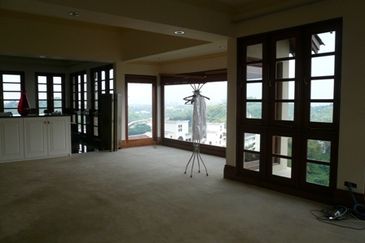 Bangsar Hill - guarded, hilltop, infinity pool, fantastic view