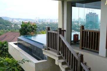 Bangsar Hill - guarded, hilltop, infinity pool, fantastic view