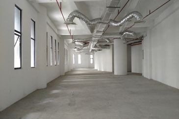 Hidden bar (with drop off access)