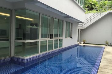 Seputeh Point - guarded, greenery 