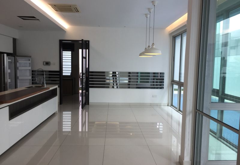 Seputeh Point - guarded, greenery 