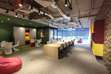 Menara EcoWorld (The Stride Strata Office @ BBCC)