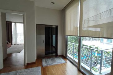 Pantai - Guarded, lift, 7 carpark, nice view