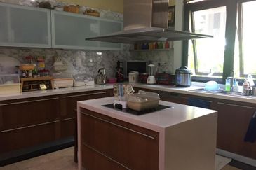 KIARAHILLS - Gated, near shops