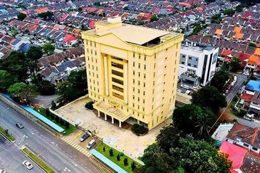 Taipan Business Centre, USJ 10