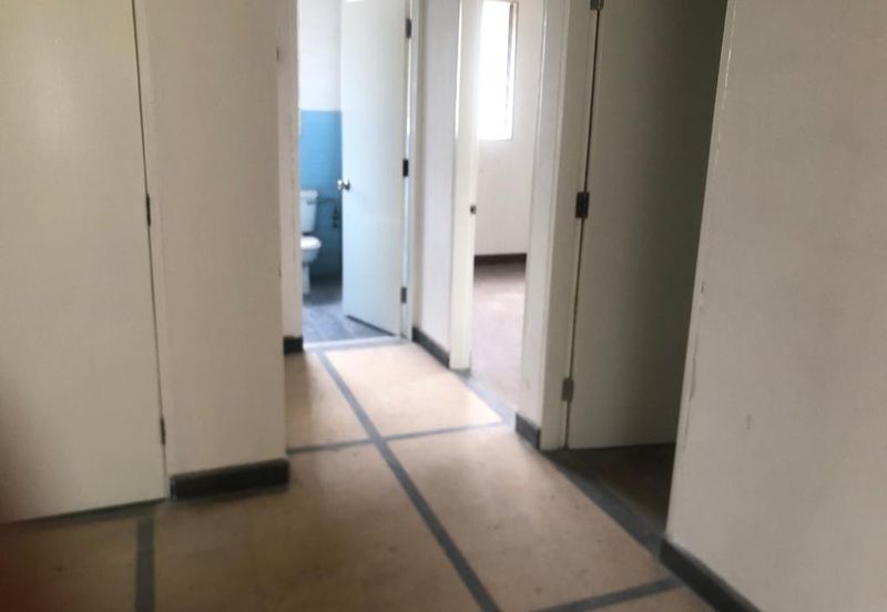 Good Buy! Gurney - KLCC view, flat land (15000sf @ RM490psf)