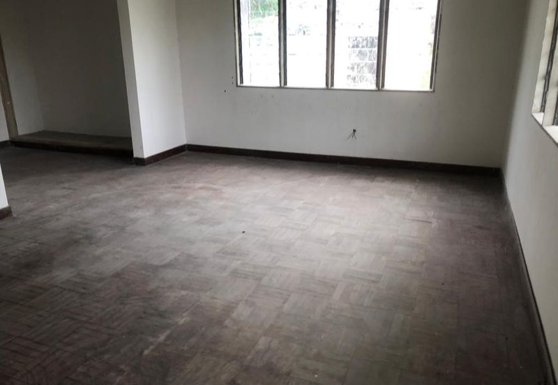 Good Buy! Gurney - KLCC view, flat land (15000sf @ RM490psf)