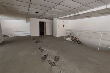 GF - road frontage (for showroom, bank)