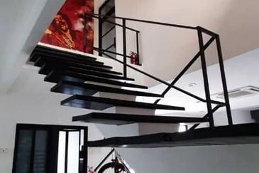 PJ - renovated, corner, large garden (FH)