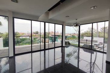 PJ - Modern (Home/Office)