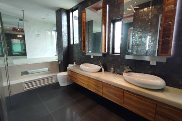 PJ - Modern (Home/Office)