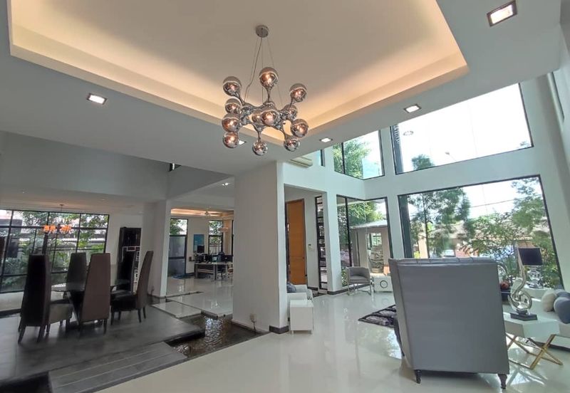 PJ - Modern (Home/Office)