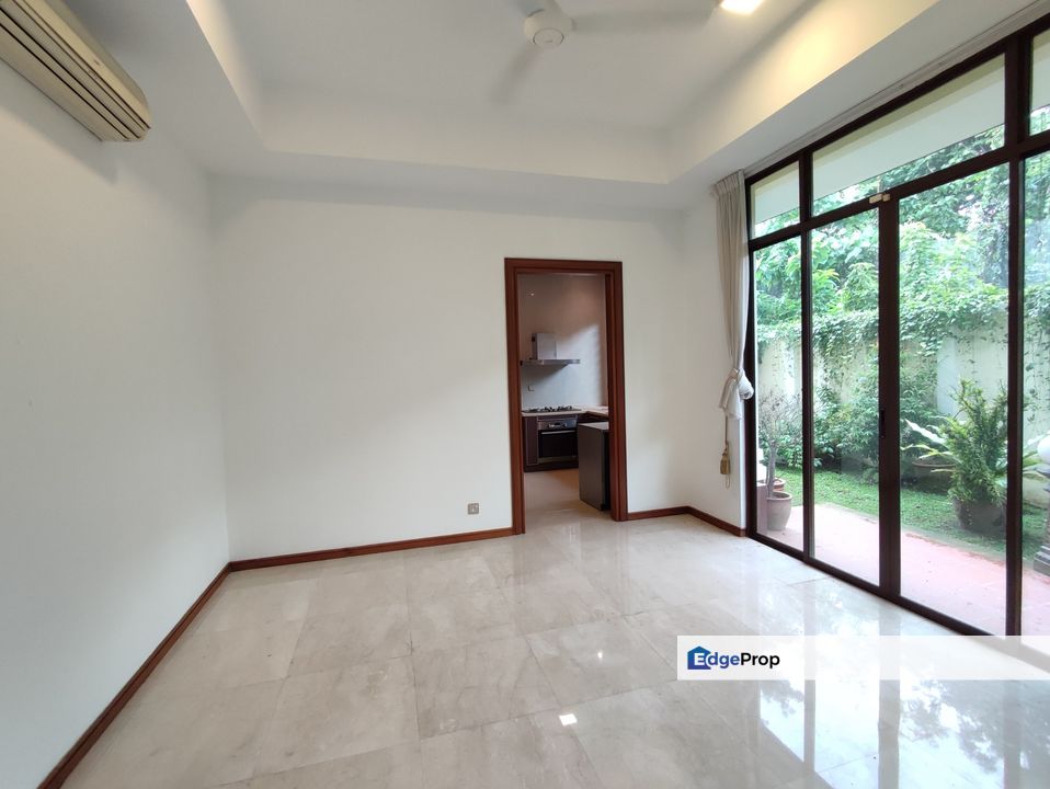 (Gated) Large garden, common pool, pet friendly, Kuala Lumpur, Kenny Hills (Bukit Tunku)