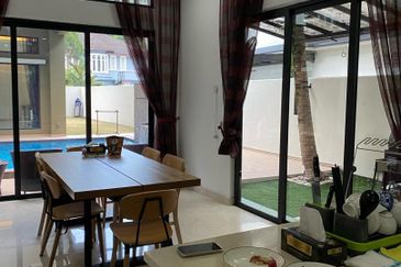 Gated - Furnished, Greenery