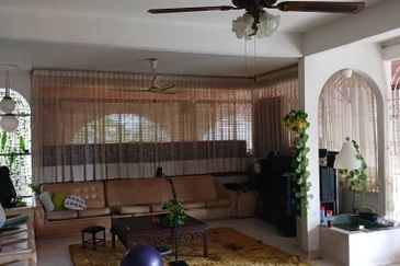 Ampang Jaya - 6 rooms, KLCC view, nice garden