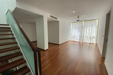 One Menerung (Gated, Next to BSC mall)