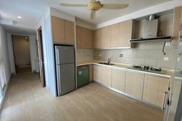 One Menerung (Gated, Next to BSC mall)