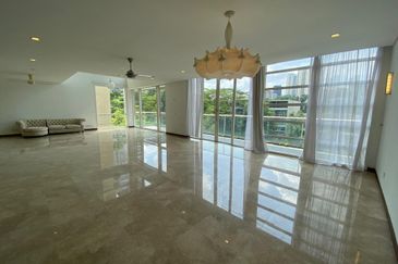 One Menerung (Gated, Next to BSC mall)