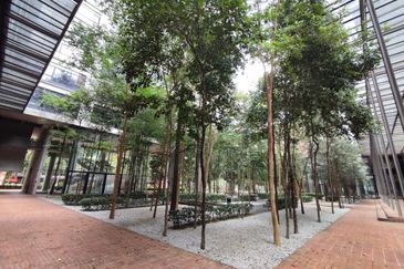 Enbloc (with pool) [Tenanted] (Zen environment) 