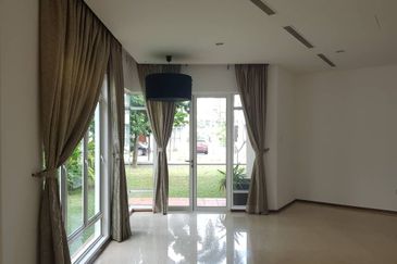 Aman Kiara - walk to GIS, gated, garden 