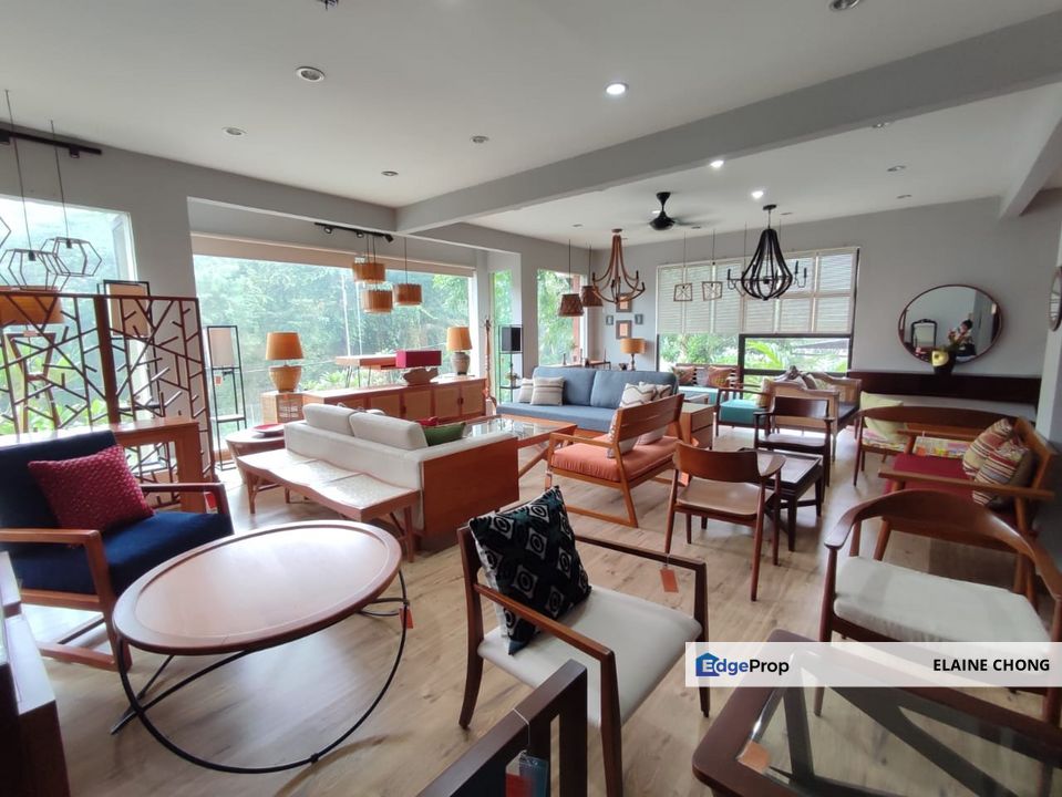 [Near SS2] Busy road, 12 carpark, Selangor, Petaling Jaya