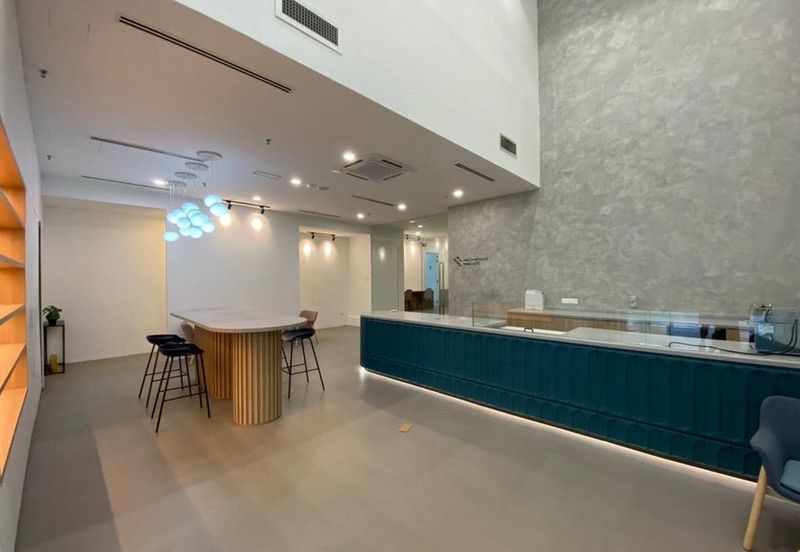 Near Pavilion, [MRT] Fitted cafe, fitted kitchen