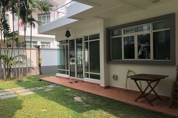 Aman Kiara - walk to GIS, gated, garden 