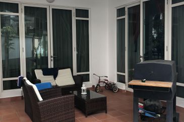 Aman Kiara - walk to GIS, gated, garden 