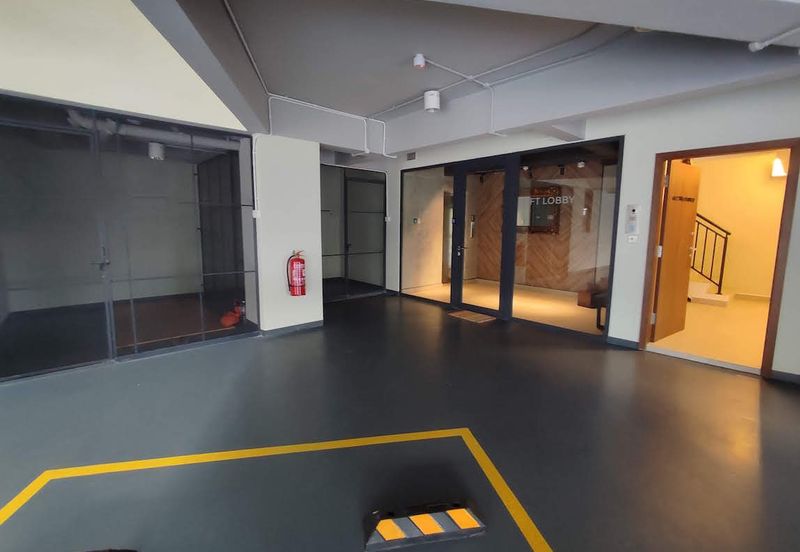 Bukit Pantai - KLCC view, rooftop pool (furnished)