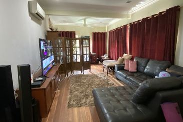 Damansara Heights - elevated home, nice breeze