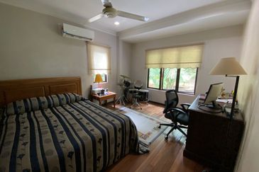 Damansara Heights - elevated home, nice breeze