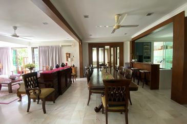 Damansara Heights - elevated home, nice breeze