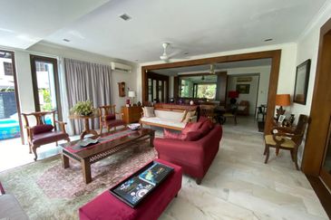 Damansara Heights - elevated home, nice breeze