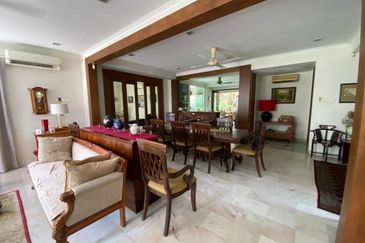 Damansara Heights - elevated home, nice breeze