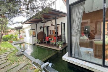 Laman Setiakasih (gated) - high ceiling