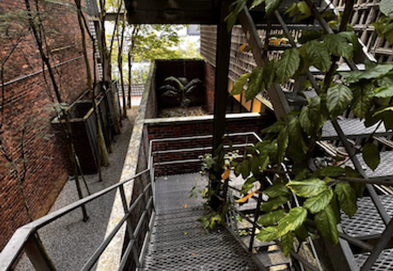 Enbloc (with pool) [Tenanted] (Zen environment) 