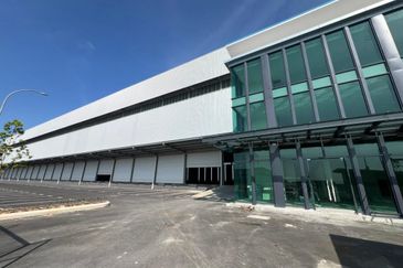 North Port-NEW (9 acre/268Ksf) with loading bays