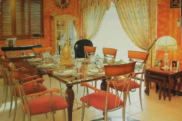 BMV!! Trophy home of ex beauty queen, actress (Only RM300psf!!)