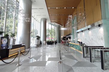 NAZA - Sky dining, showroom, gallery (KLCC, TRX, Merdeka 118, Golf course view)