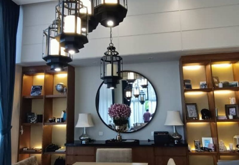 Guarded road (furnished)