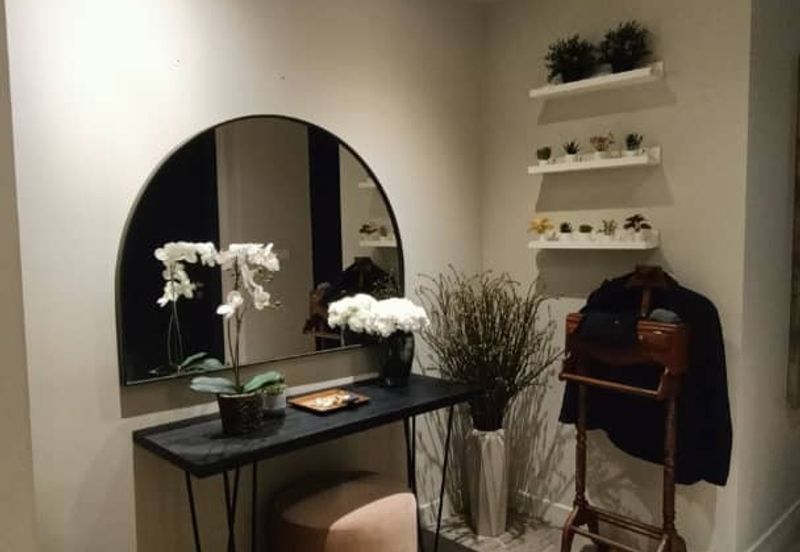 Guarded road (furnished)