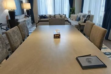 Guarded road (furnished)