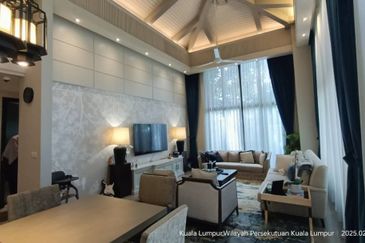 Guarded road (furnished)