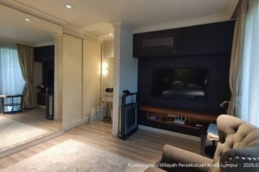 Guarded road (furnished)