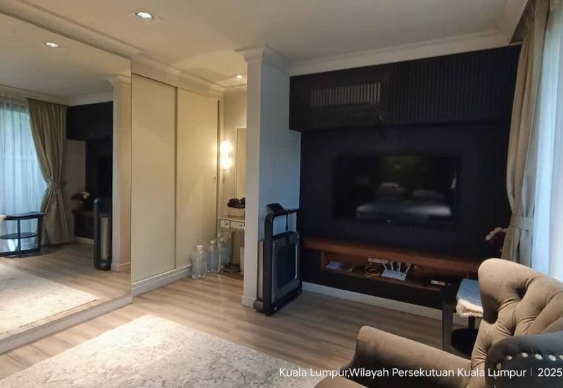 Guarded road (furnished)