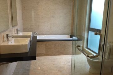 [Gated] 10 Damansara Heights @ Bukit Ledang