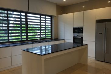 [Gated] 10 Damansara Heights @ Bukit Ledang