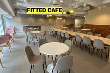 Near Pavilion, [MRT] Fitted cafe, fitted kitchen