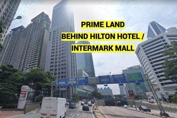 (Office/Cafe) Prime freehold land. Walk to LRT 