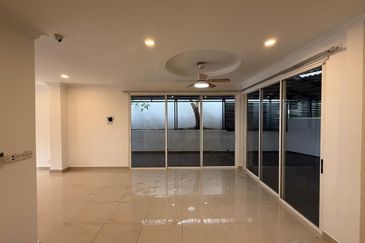 Damansara Heights (walk to MRT)